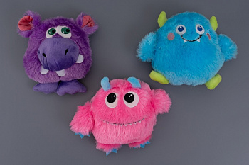 WOGY Игрушка для собак Монстрики 18х12х8см, внутри игольчатый мяч